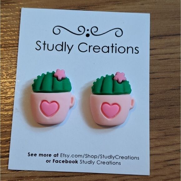 🆕STUDLY Creations  cactus cup earrings - Picture 1 of 2
